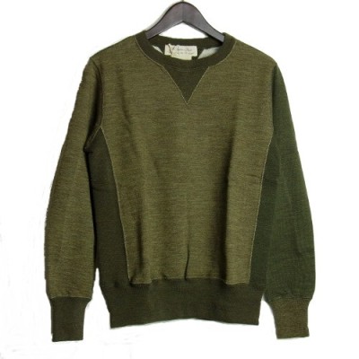 sweat-shirt